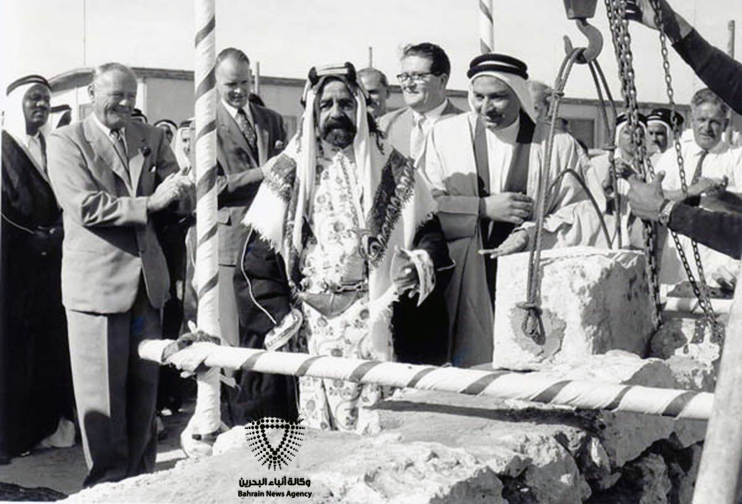 Bahrain Ruler Family Late HM Shaikh Salman bin Hamad Al Khalifa, Ruler of Bahrain then, lays ...