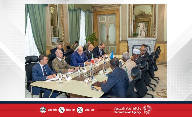 الصومال وإيطاليا تبحثان تعزيز التعاون في مجالات الدفاع والأمن البحري