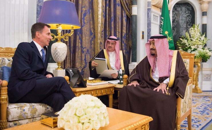 King Salman Receives British Foreign Secretary