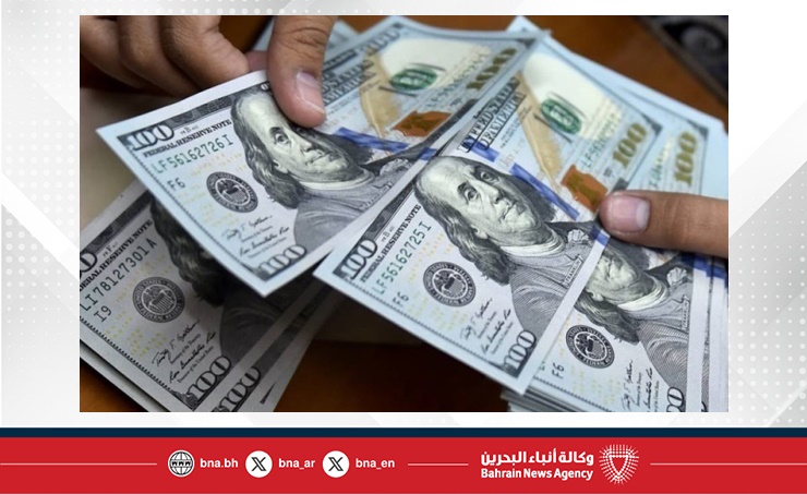 تراجع الدولار متأثرًا بتزايد التوقعات حول خفض المركزي الأمريكي للفائدة