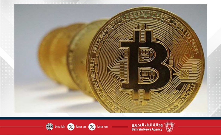 "بتكوين" تسجل أعلى مستوياتها وتتجاوز 125 ألف دولار
