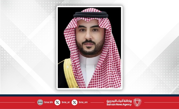 اتصال هاتفي بين وزير الدفاع السعودي ورئيس الوزراء القطري لبحث التطورات الإقليمية