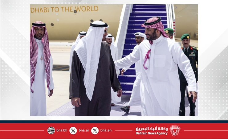 ولي العهد السعودي ورئيس دولة الإمارات يبحثان تعزيز العلاقات الأخوية والتطورات الإقليمية