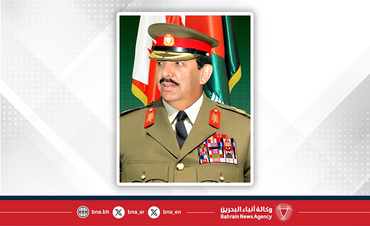 القائد العام لقوة دفاع البحرين يستقبل وزير شؤون الدفاع وعددًا من كبار ضباط قوة دفاع البحرين