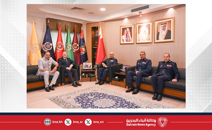 رئيس الأمن العام يستقبل نائب رئيس جامعة هيدرسفيلد