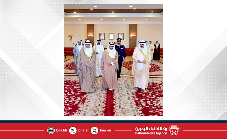 خلال زيارته لمجالس بعض العائلات.. وزير الداخلية يشيد بتمسك أهالي عسكر ...