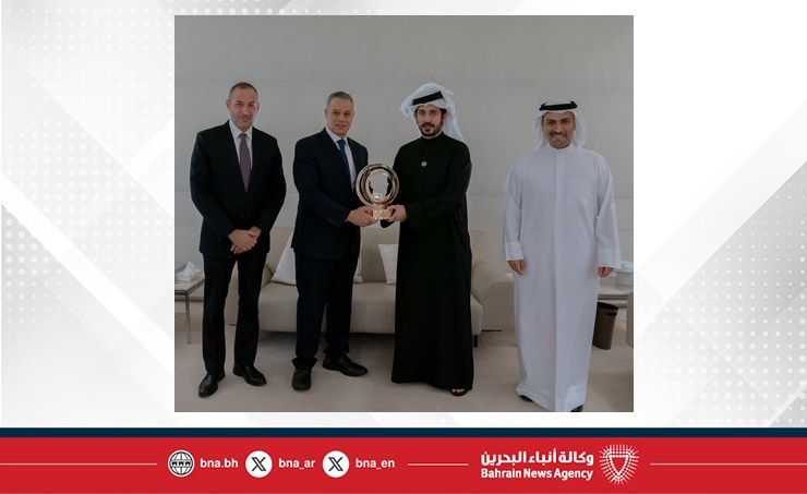 سموه كرم الرعاة والداعمين لجائزة الدانة 2025 .. خالد بن حمد يستقبل مدير عام قناة mbc