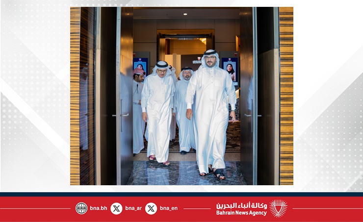 لدى رعاية سموه حفل تكريم منتسبي الدفعة العاشرة من برنامج رئيس مجلس الوزراء لتنمية الكوادر الحكومية.. سمو وزير ديوان رئيس مجلس الوزراء: الكوادر الوطنية أساس التطوير والتنمية والاستثمار فيهم وخلق الفرص أمامهم استثمار في المستقبل