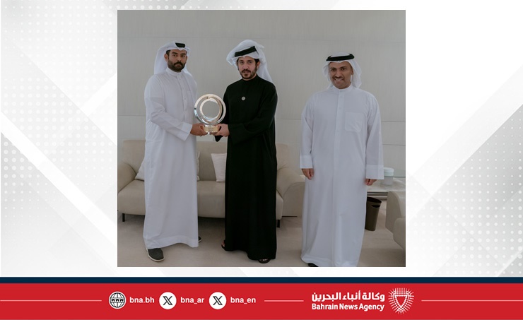 سموه كرم الرعاة والداعمين لجائزة الدانة 2025 .. خالد بن حمد يستقبل مدير عام قناة mbc