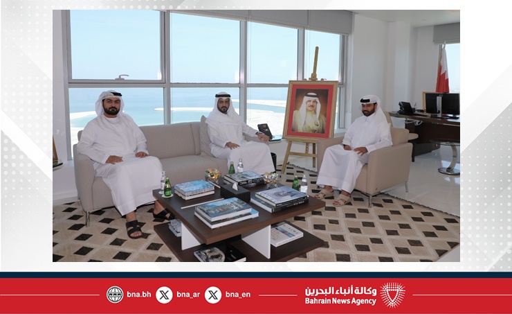 سمو الشيخ فيصل بن راشد آل خليفة يستقبل سفير دولة الإمارات لدى المملكة