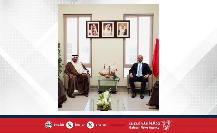 Social Development Minister receives Kuwaiti Ambassador