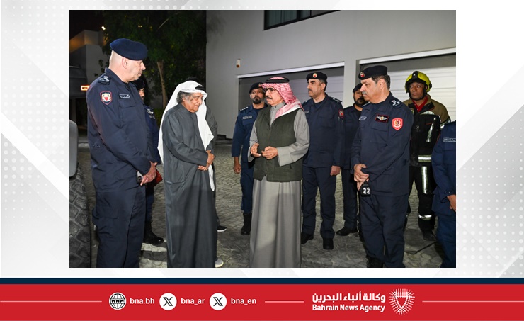 وزير الداخلية يتفقد المنازل المتضررة بمنطقة الجفير جراء القصف العشوائي غير المبرر للمنازل والمناطق السكنية والأهداف المدنية والذي يقوم به العدوان الإيراني السافر