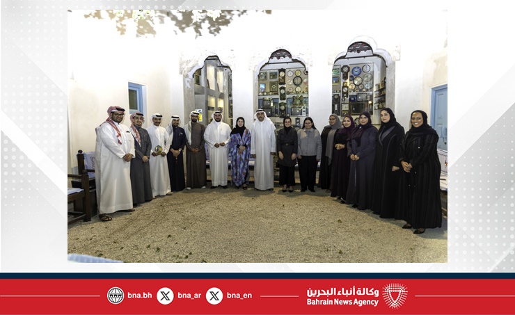البحرين – وزير شؤون الشباب يؤكد على دور الشباب البحريني في ترسيخ الهوية الوطنية وتعزيز الانتماء