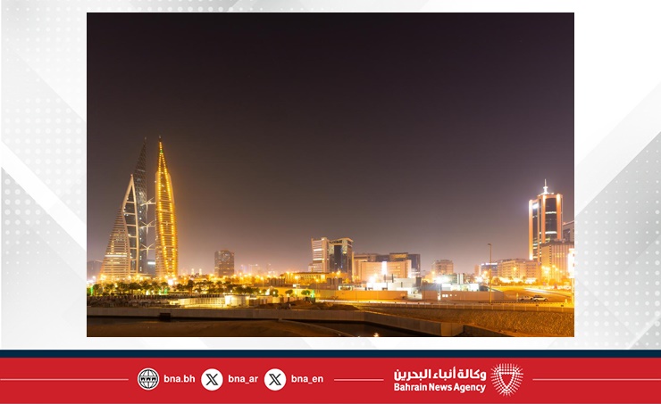 البحرين – تتزين المنشآت والمرافق الحيوية في مملكة البحرين باللون البرتقالي احتفالاً بالكشف عن سيارة ماكلارين لموسم 2026.