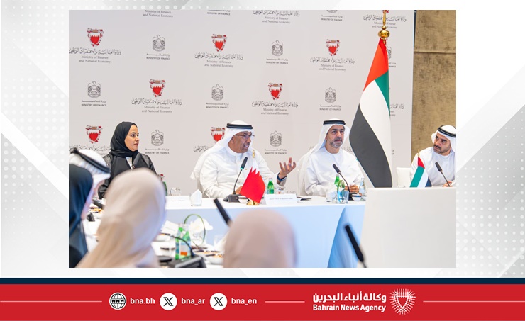 البحرين – وكيل وزارة المالية والاقتصاد الوطني للشؤون المالية يترأس وفد مملكة البحرين في الحوار المالي الاستراتيجي الأول بين مملكة البحرين ودولة الإمارات العربية المتحدة.
