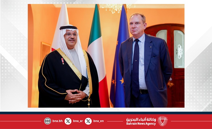 البحرين – رئيس هيئة البحرين للثقافة والآثار يتسلم وسام “نجمة إيطاليا” من الجمهورية الإيطالية