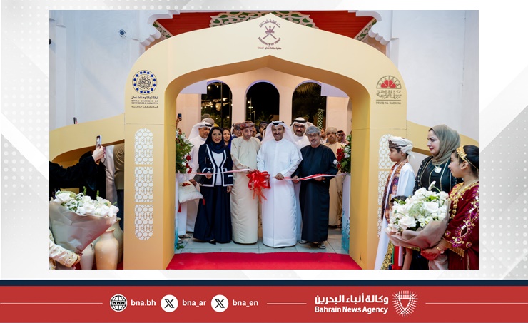 Oman Embassy in Bahrain hosts “Omani Nights” exhibition in presence of Information Minister