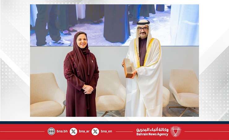 محافظ المحافظة الجنوبية يحضر منتدى رايات الوطن لتعزيز جاهزية الخريجين لسوق العمل