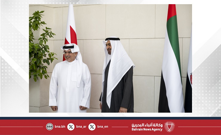 سمو ولي العهد رئيس مجلس الوزراء يلتقي سمو رئيس دولة الإمارات العربية المتحدة ويؤكد: العلاقات البحرينية الإماراتية تقوم على أسس راسخة وتشكل نموذجًا للعلاقات المتميزة التي تستند إلى وشائج القربى والتاريخ المشترك