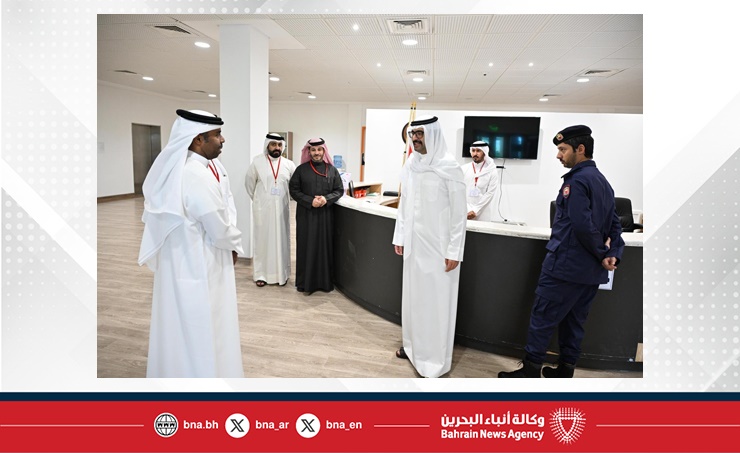 محافظ الجنوبية يواصل زياراته لمراكز الإيواء ويشارك في مبادرة توزيع إفطار صائم