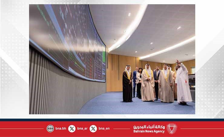 زار مركز التحكم التابع لهيئة الكهرباء والماء واطلع على أدائها الإيجابي خلال الصيف.. نائب رئيس مجلس الوزراء: مواصلة تقديم خدمتي الكهرباء والماء بكفاءة واعتمادية عالية بفضل تكامل الجهود والتوظيف الأمثل للموارد زار مركز التحكم التابع لهيئة الكهرباء والماء واطلع على أدائها الإيجابي خلال الصيف.. نائب رئيس مجلس الوزراء: مواصلة تقديم خدمتي الكهرباء والماء بكفاءة واعتمادية عالية بفضل تكامل الجهود والتوظيف الأمثل للموارد