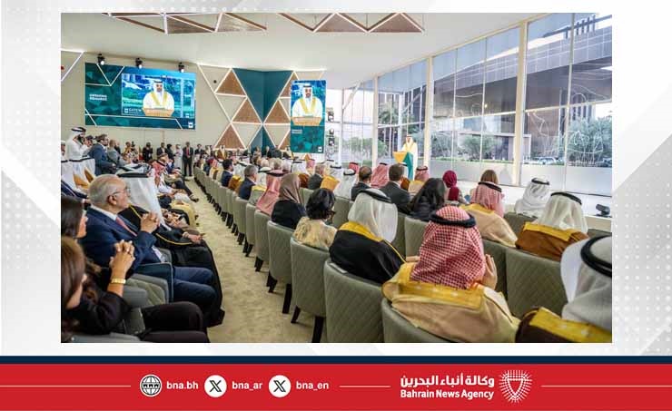 نيابة عن سمو ولي العهد رئيس مجلس الوزراء.. الشيخ خالد بن عبد الله يفتتح منتدى بوابة الخليج 2025.. ويؤكد: نجاح سياسات التنويع الاقتصادي التي تتبناها المملكة يعكس المضي بثبات في تنفيذ رؤية البحرين الاقتصادية 2030