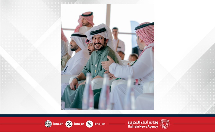 خالد بن حمد يشهد منافسات الهجن والأثقال والملاكمة وكرة الطاولة والرياضات الإلكترونية بدورة الألعاب الآسيوية للشباب الثالثة خالد بن حمد يشهد منافسات الهجن والأثقال والملاكمة وكرة الطاولة والرياضات الإلكترونية بدورة الألعاب الآسيوية للشباب الثالثة