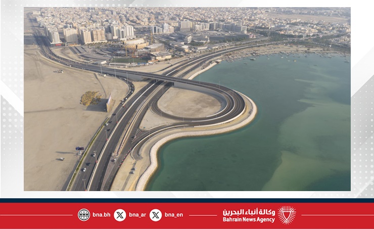 وزير الأشغال يعلن انطلاق الحركة المرورية على الجسر الرابط بين جسر الشيخ عيسى بن سلمان وشارع 105 بالبسيتين