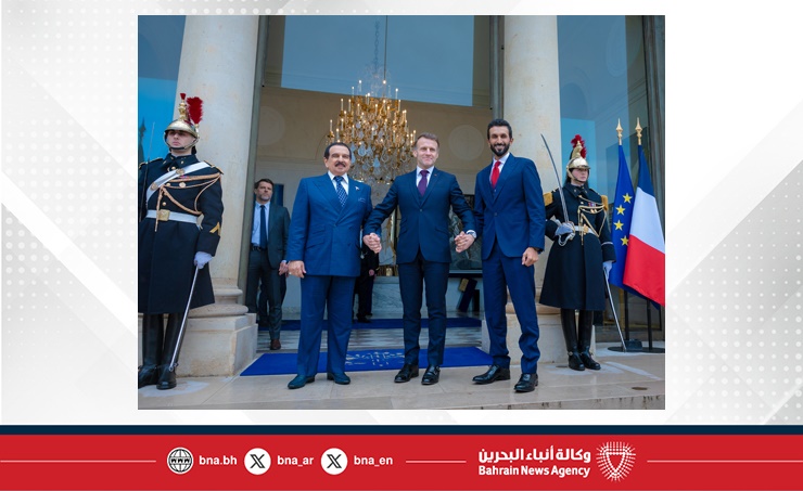 HM King holds talks with HE French President in Paris