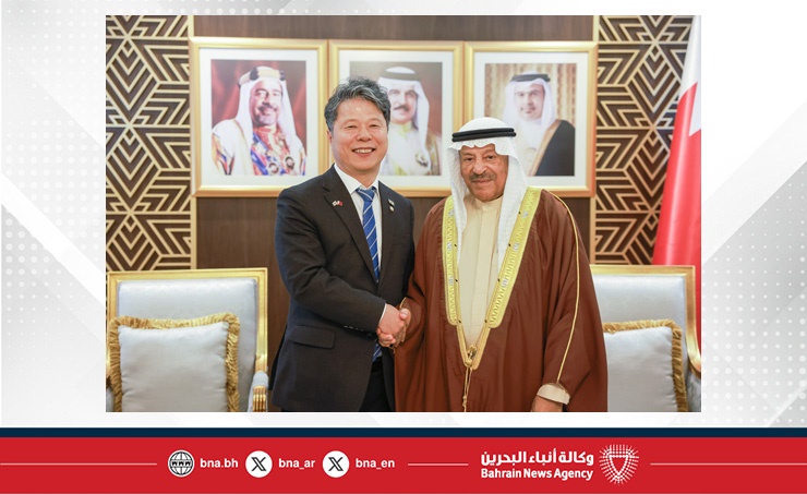 خلال استقباله وفدا من الجمعية الوطنية بجمهورية كوريا.. رئيس مجلس الشورى: علاقات الصداقة الوثيقة والتعاون البناء بين مملكة البحرين وجمهورية كوريا تعزز الشراكات البرلمانية والاقتصادية المساندة للتطور في البلدين الصديقين