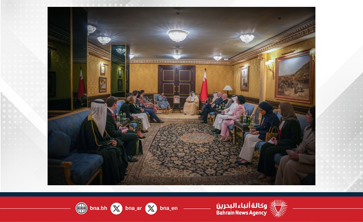 وزير الخارجية يلتقي وزيرة الدولة للشؤون الخارجية والكومنولث والتنمية في حكومة الظل البريطانية وأعضاء من مجلس اللوردات والبرلمان البريطاني