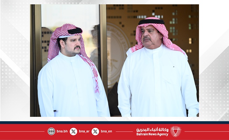 سمو الشيخ عبدالله بن عيسى يشهد السباق الرابع للخيل.. انتصارات قوية بكؤوس بورصة البحرين في أمسية مثيرة