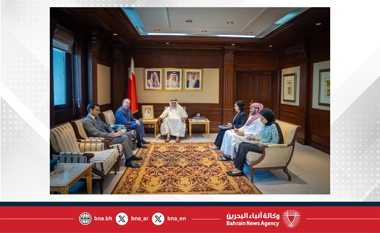 وزير الخارجية يستقبل سفير الجمهورية الإيطالية لدى مملكة البحرين