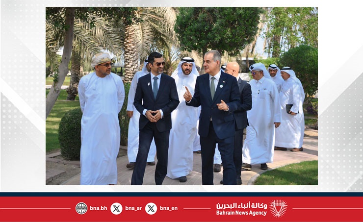 على هامش معرض البحرين الدولي (مراعي 2025).. وزير شؤون البلديات والزراعة ووزير الثروة الزراعية العماني ووفود خليجية يزورون مشروع زراعة أشجار القرم في (جيبك) وشركة مزارع الجزيرة