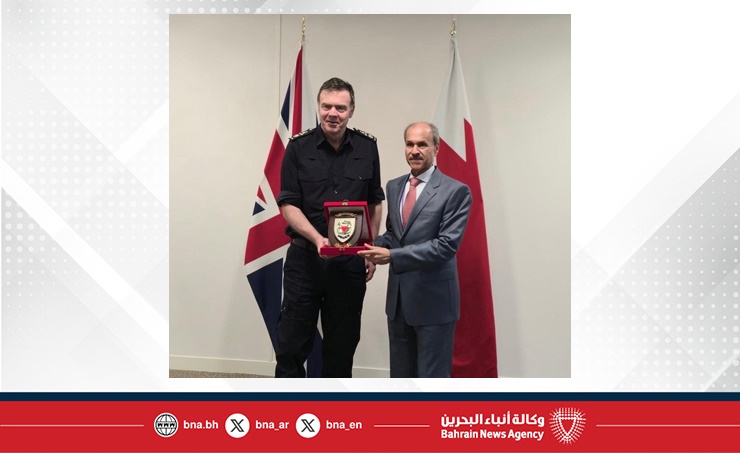 في إطار زيارتهما إلى المملكة المتحدة ... وكيل وزارة الداخلية لشؤون الجنسية والجوازات والإقامة ورئيس الجمارك يجتمعان مع المدير العام لجهاز أمن الحدود بالمملكة المتحدة