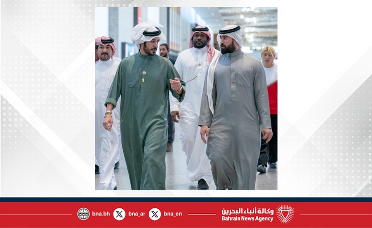 خالد بن حمد يشهد منافسات الهجن والأثقال والملاكمة وكرة الطاولة والرياضات الإلكترونية بدورة الألعاب الآسيوية للشباب الثالثة خالد بن حمد يشهد منافسات الهجن والأثقال والملاكمة وكرة الطاولة والرياضات الإلكترونية بدورة الألعاب الآسيوية للشباب الثالثة