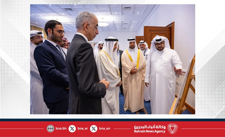 التقى وزير الأشغال وفريق مشروع تقاطع الجسرة من مهندسي الوزارة.. نائب رئيس مجلس الوزراء: إنجازات الطرق نتاج سواعد تبني وأياد تطور ضمن فريق البحرين لتوفير بنية تحتية مستدامة