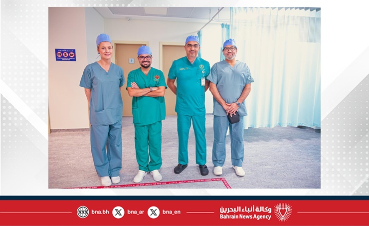 قائد الخدمات الطبية الملكية يستقبل وفدا من مستشفى مارسدن الملكية لتعزيز التعاون الطبي بين مملكة البحرين والمملكة المتحدة