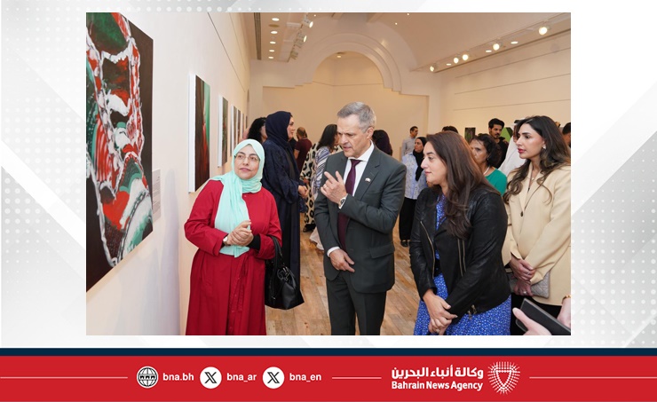 هيئة البحرين للثقافة والآثار تفتتح النسخة الرابعة من معرض من وحي كتاب في مركز الفنون