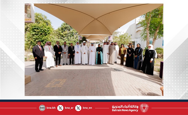 وزير التربية والتعليم يزور مدارس أبوصيبع الابتدائية للبنين والشيخ عبدالعزيز بن محمد الثانوية للبنين والحد الثانوية للبنات وزير التربية والتعليم يزور مدارس أبوصيبع الابتدائية للبنين والشيخ عبدالعزيز بن محمد الثانوية للبنين والحد الثانوية للبنات