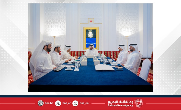 سمو الشيخ عيسى بن سلمان بن حمد يطلع على المخطط التطويري العام لنادي راشد للفروسية وسباق الخيل.. ويؤكد: مواصلة التميز والتقدم في قطاع سباقات الخيل يتطلب مضاعفة الجهود بما يصب في تعزيز تنافسية القطاع وتحقيق الأهداف والتطلعات المستقبلية