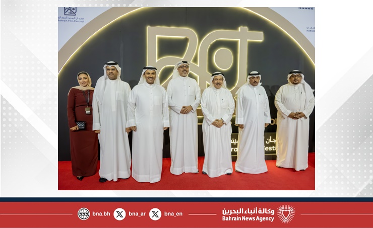 وزير الإعلام يشهد افتتاح النسخة الخامسة من مهرجان البحرين السينمائي وزير الإعلام يشهد افتتاح النسخة الخامسة من مهرجان البحرين السينمائي