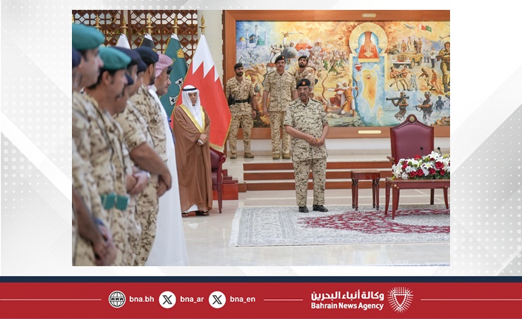 القائد العام لقوة دفاع البحرين يستقبل بعثة الحج التابعة لقوة دفاع البحرين بمناسبة مغادرتها إلى الأراضي المقدسة