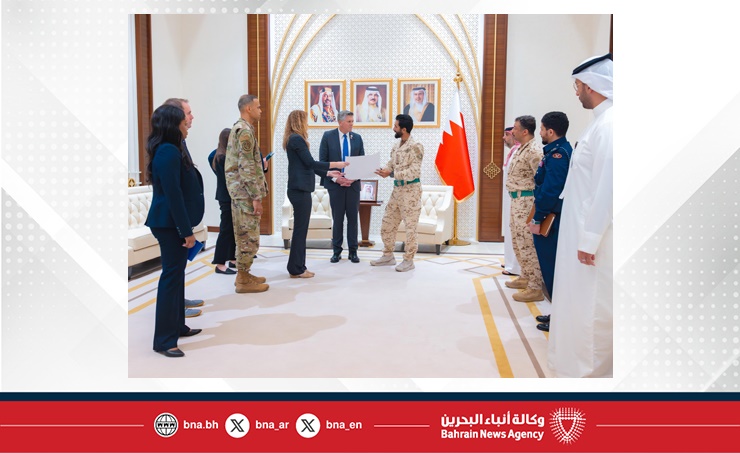 سمو الشيخ ناصر بن حمد آل خليفة يستقبل وفدا من الكونغرس الأمريكي ويؤكد عمق الشراكة البحرينية الأمريكية