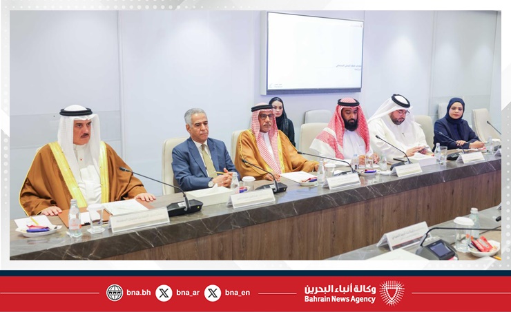 السلطة التشريعية تعقد اجتماعا مشتركا مع وزيرة الإسكان والتخطيط العمراني للاطلاع على مستجدات المشاريع الإسكانية، وبرنامج مزايا، وتنويع الخيارات والحلول الإسكانية للمواطنين السلطة التشريعية تعقد اجتماعا مشتركا مع وزيرة الإسكان والتخطيط العمراني للاطلاع على مستجدات المشاريع الإسكانية، وبرنامج مزايا، وتنويع الخيارات والحلول الإسكانية للمواطنين