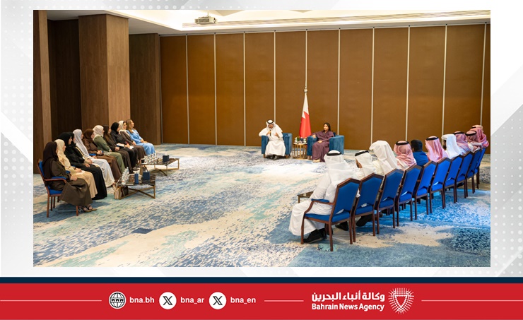 الرئيس التنفيذي لمركز الاتصال الوطني يلتقي منتسبي برنامج "قيادات" ويؤكد أن منظومة الاتصال الحكومي محرك رئيس لتحقيق التنمية المستدامة