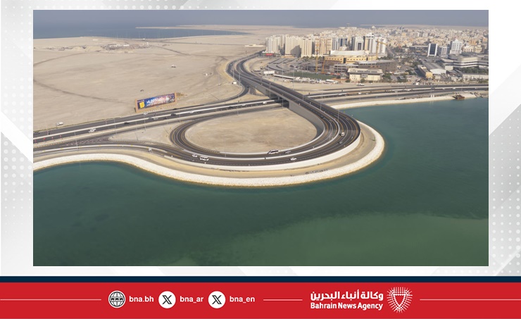 وزير الأشغال يعلن انطلاق الحركة المرورية على الجسر الرابط بين جسر الشيخ عيسى بن سلمان وشارع 105 بالبسيتين