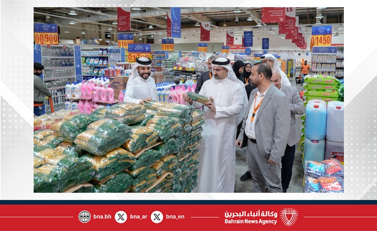 وزير الصناعة والتجارة يتفقد الأسواق التجارية لمتابعة توافر السلع وضمان استقرار أسعارها