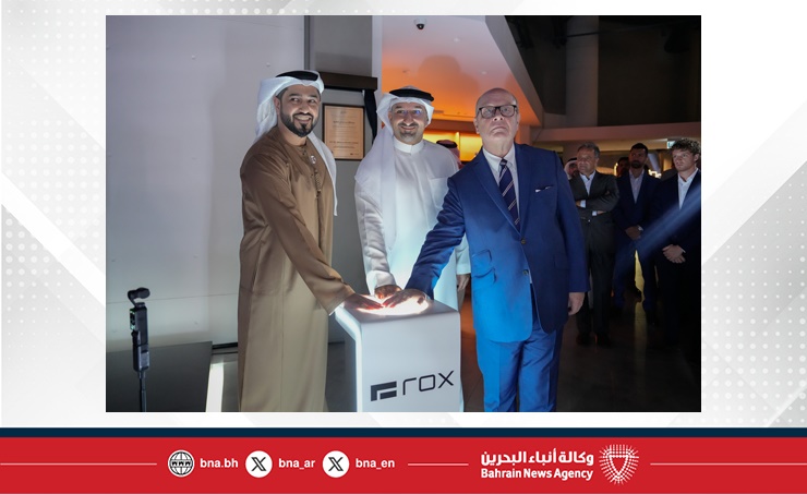 وزير الصناعة والتجارة يفتتح صالة عرض روكس موتور