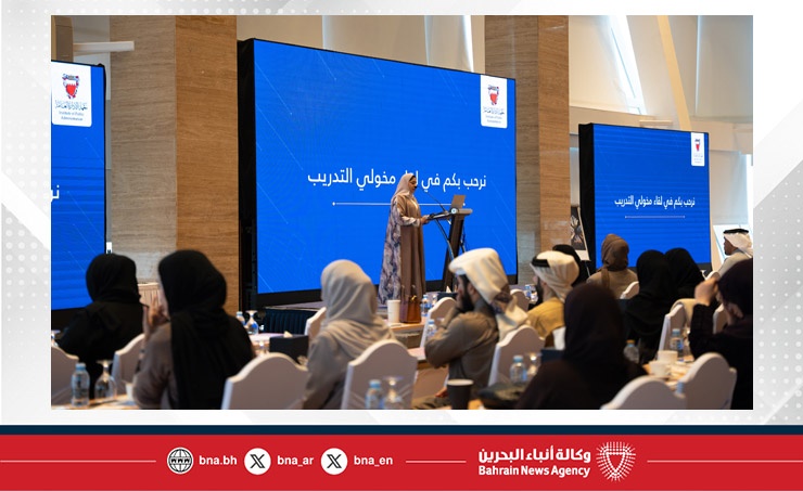 معهد الإدارة العامة ينظم لقاء المخولين للتدريب لموظفي الموارد البشرية ويقدم دورة متخصصة في استخدام الذكاء الاصطناعي